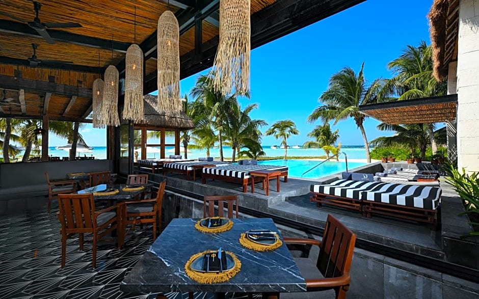 Casa del Jaguar Beach Hotel