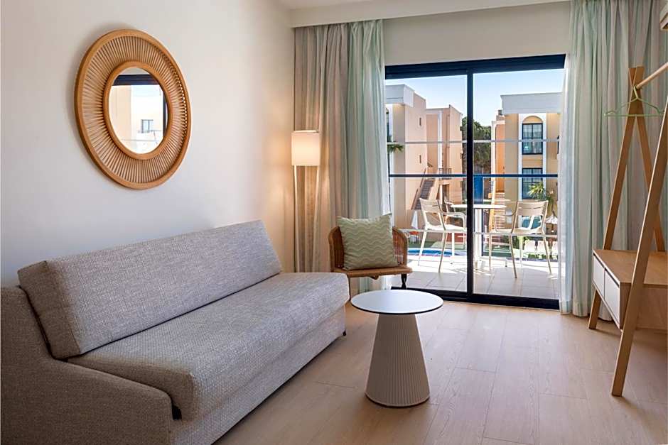 Sol Sancti Petri Aparthotel