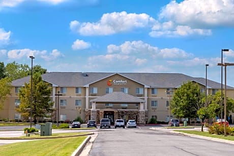 Comfort Inn & Suites Pittsburg