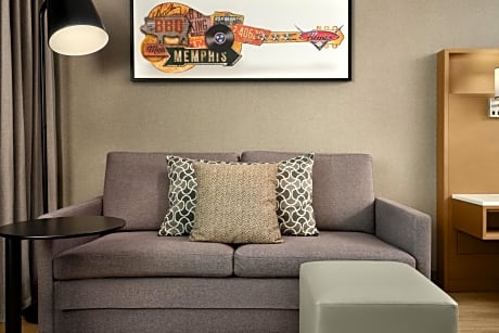King Suite with Sofa bed - Non-Smoking