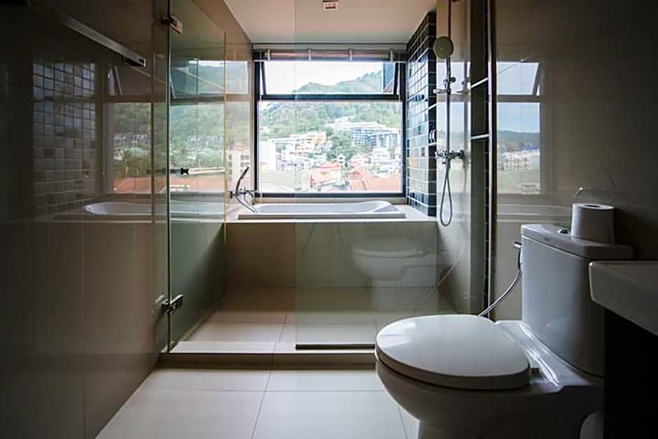 The deck patong 5 Star Apartment 巴东The Deck无边际海景泳池酒店