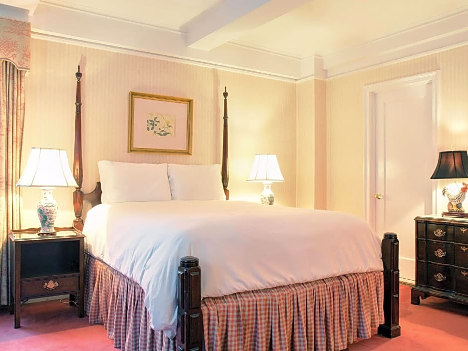 The Roger Smith Hotel