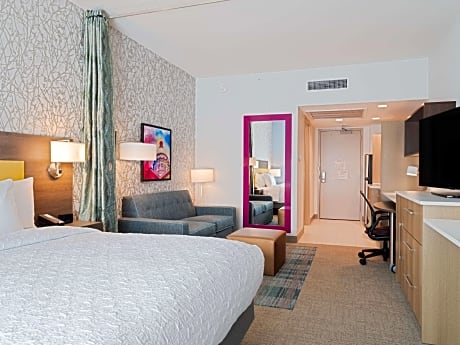 1 King Bed Studio Suite