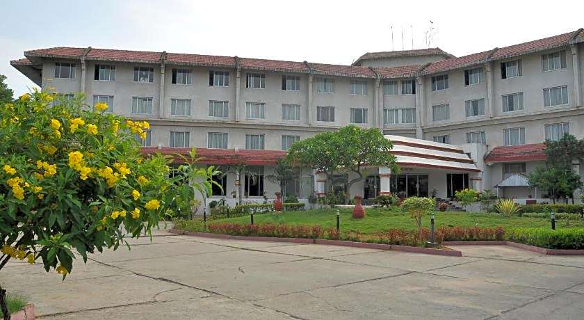 Ramee Guestline Hotel