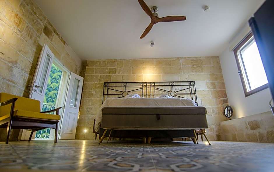 Senglea Suites