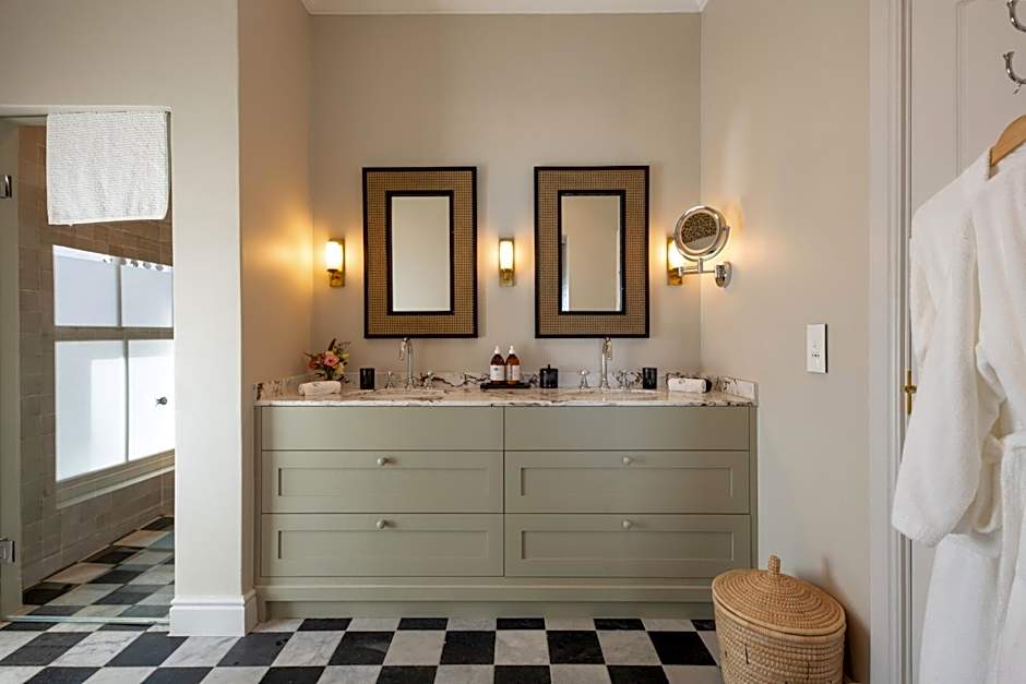 La Fontaine Guest House Hermanus