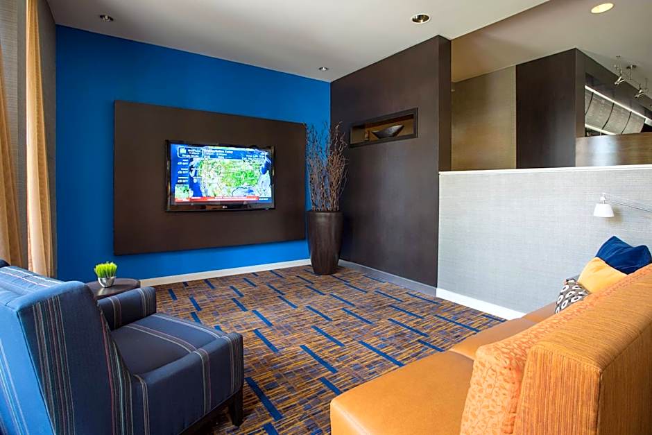 Courtyard by Marriott Denver Central Park