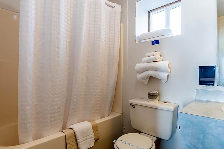 Seagull Beachfront Inn