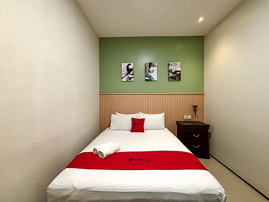 RedDoorz near Taman Krida Budaya Malang