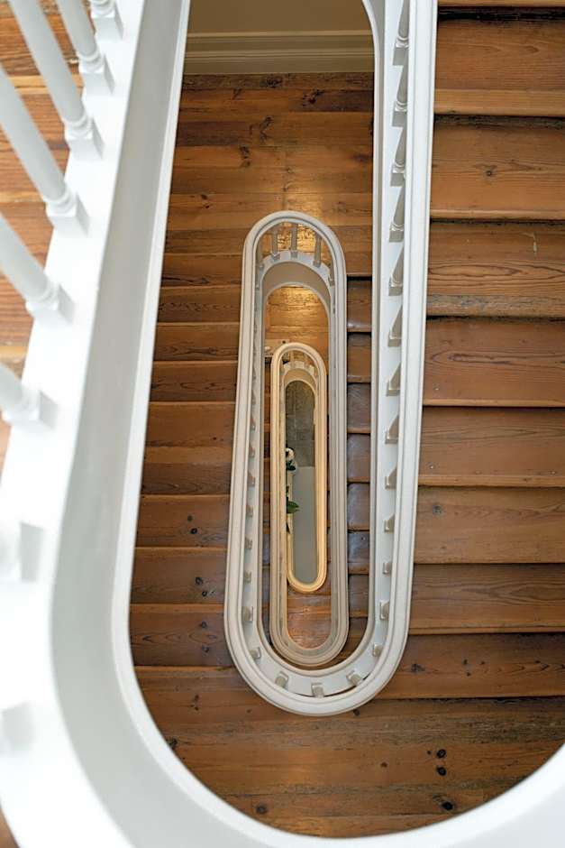 Almadina Smart Luxury