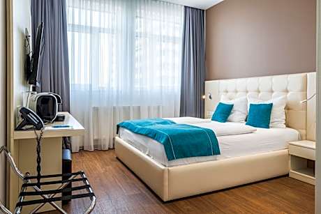 Superior Family Room