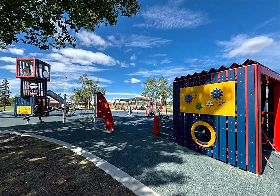 Coast Fort St John Hotel