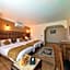 Town Season Hotel