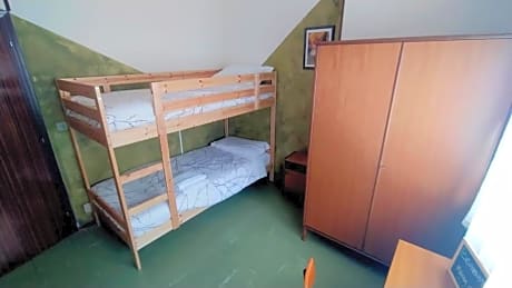 Economy Twin Room