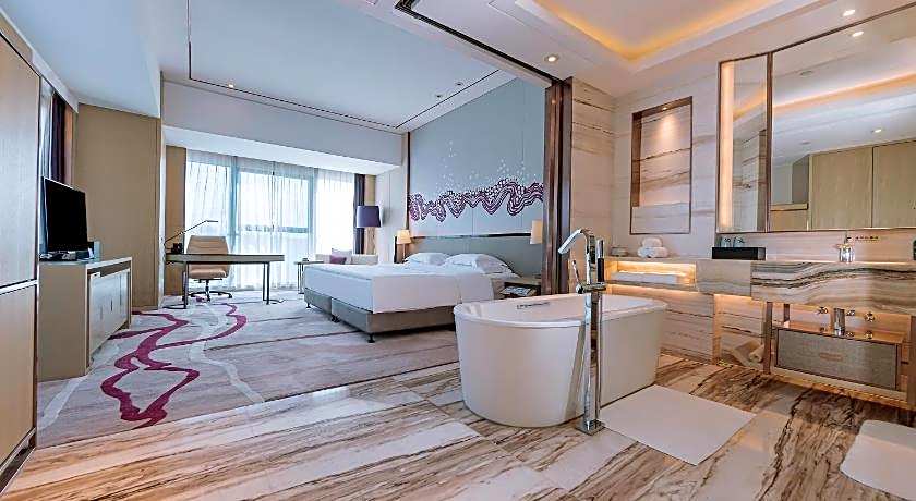 Crowne Plaza Yibin By IHG