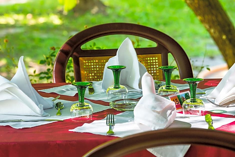 Hotel Restaurant Pavillon Carina