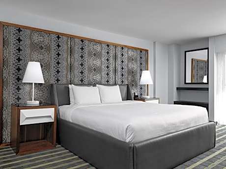 Luxury King Room with Balcony