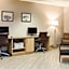 Country Inn & Suites by Radisson, Appleton Airport - Fox River Mall Area