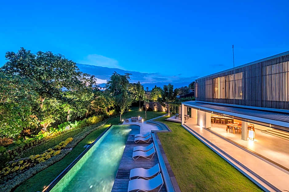 La Maison d'Ulysse - Luxury 4BR Villa Surrounded by Rice Paddies