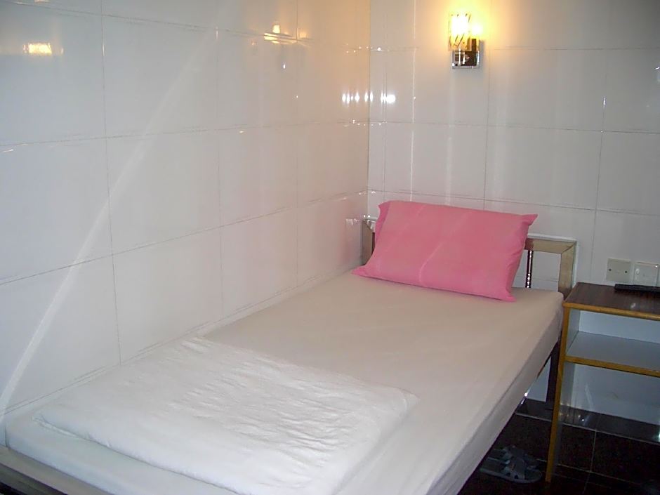 Maple Leaf Guest House