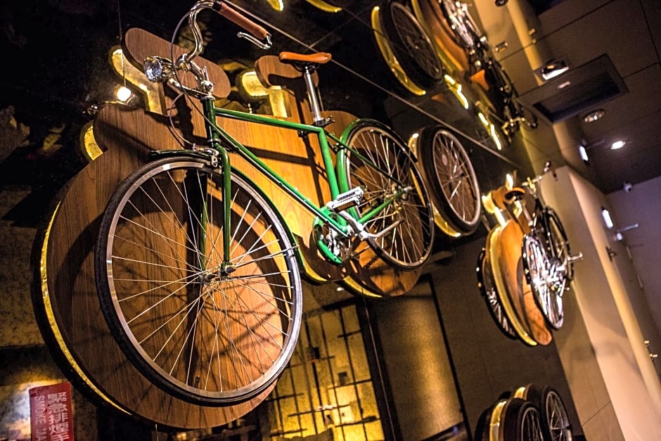 Airline Inn - Kaohsiung Station 