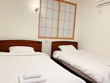 Twin Room 2
