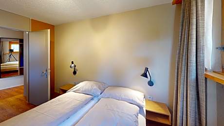 Modern Three-bedroom Apartment