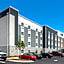 WoodSpring Suites Denver Commerce City