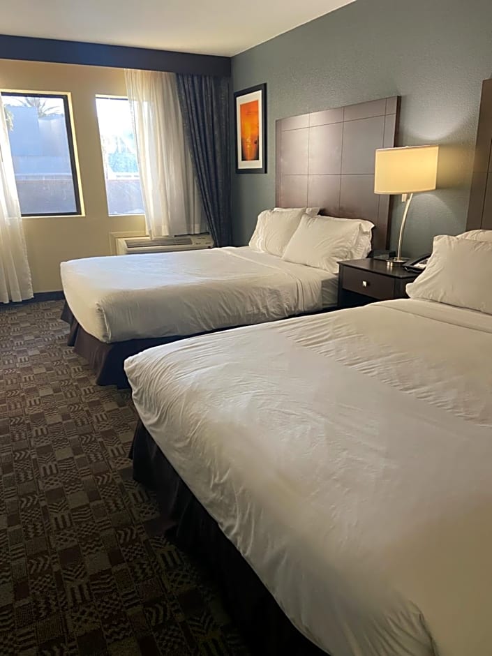 Holiday Inn Express Hotel & Suites Solana Beach-Del Mar By IHG