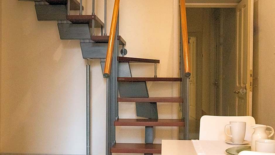 Apollo Suites