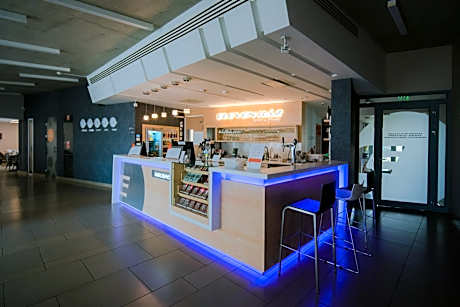 Eleven Business & Sport Hotel