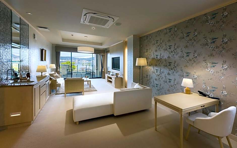 Katakura Silk Hotel