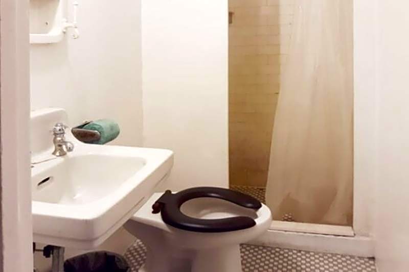 OYO Hotel Bradford Main St PA