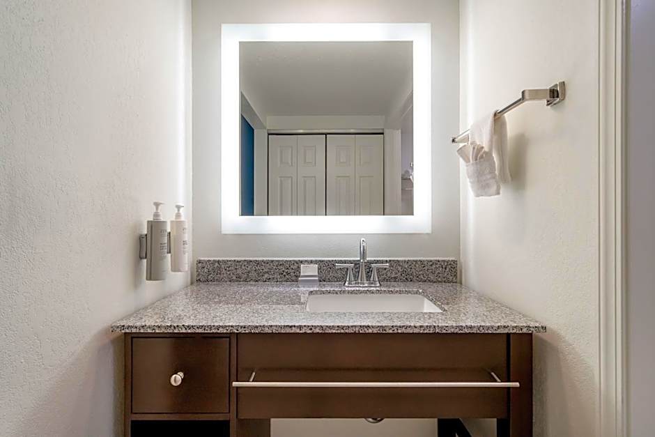 Homewood Suites by Hilton Eatontown