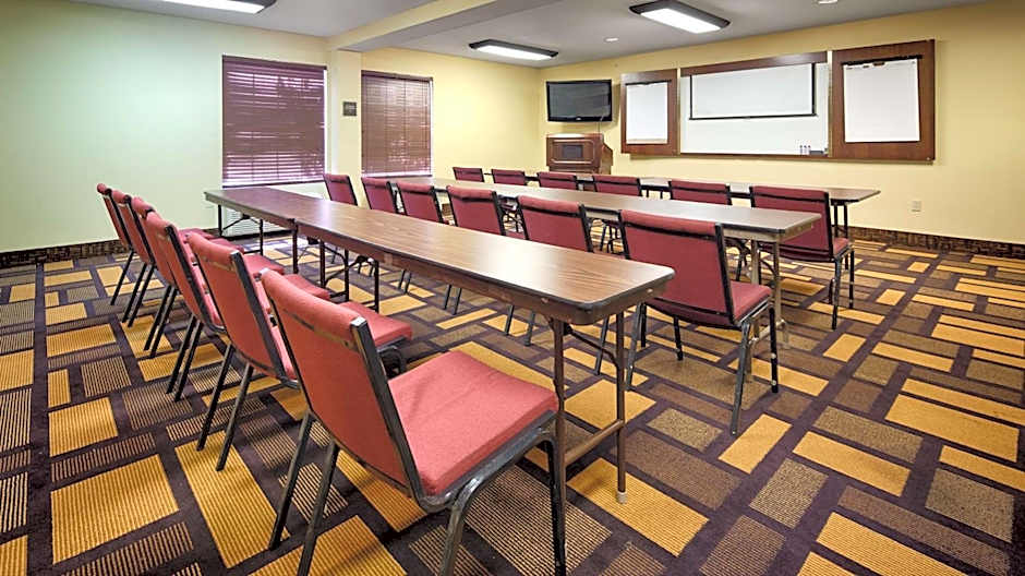 Best Western Plus Addison Dallas Hotel