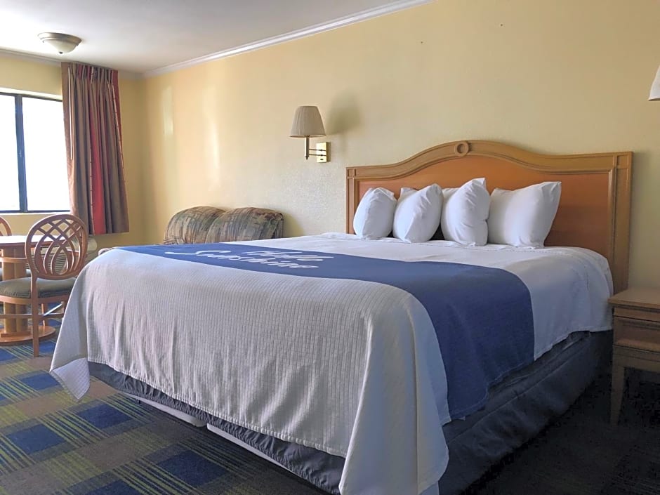 Days Inn by Wyndham Alamogordo White Sands