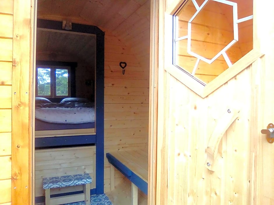 LES TONNEAUX DE L'EURE LOGEMENT INSOLITE