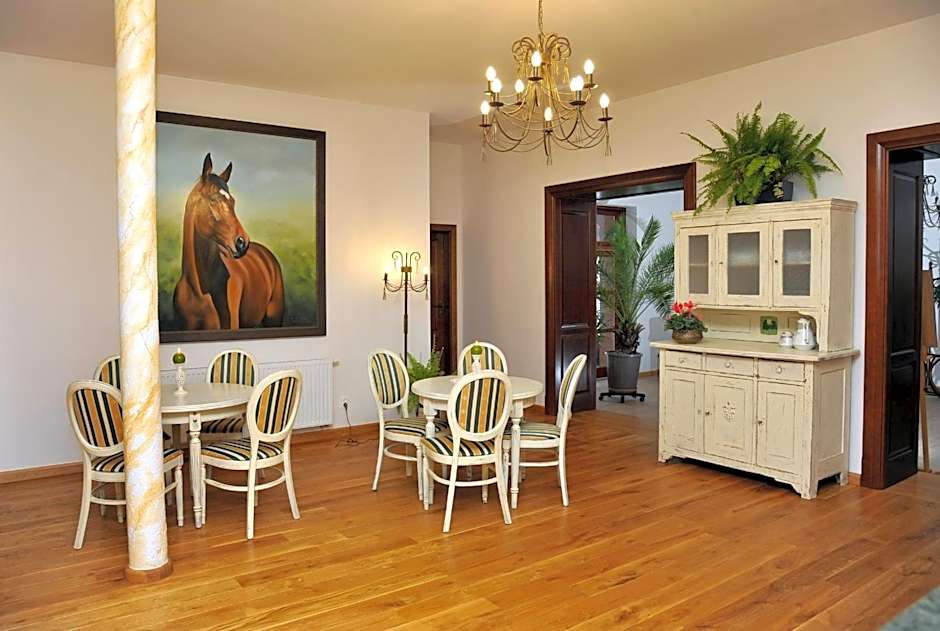 Hotel Sandro Silver & Spichlerz Antoniny