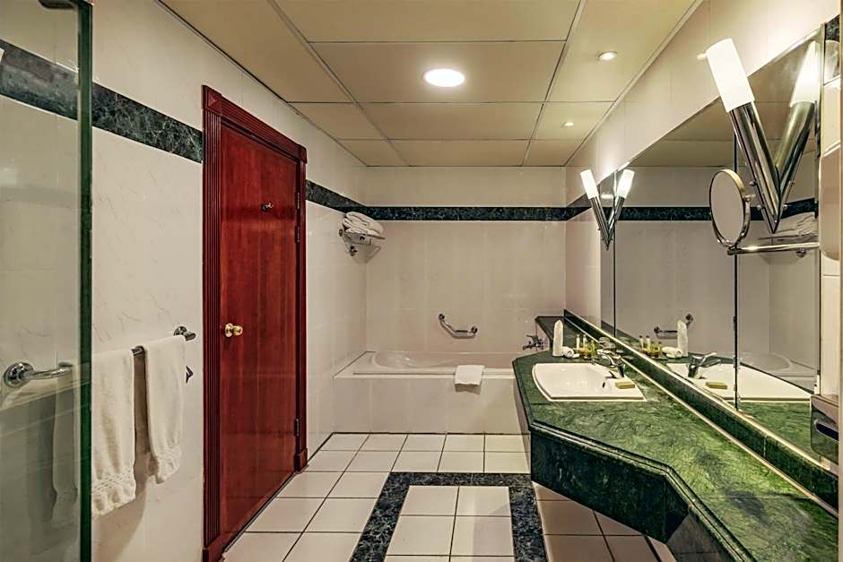 Hilton Pyramids Golf