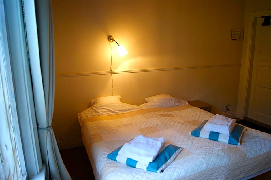 Photo 1 of 4 of Economy 2 Beds