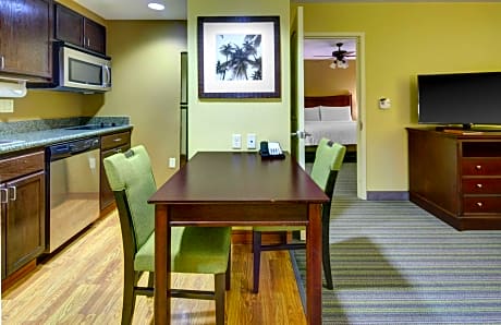 1 King Bed 1 Bedroom Suite