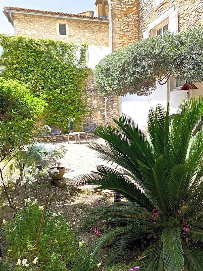 LOCUS AMOENUS