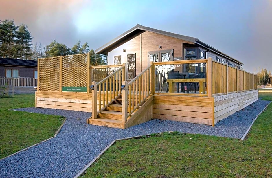 Hollicarrs - Long Lane Lodge