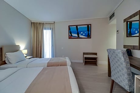 Single Standard City View