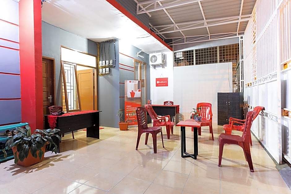 RedDoorz @ Jalan Dr Mansyur Medan 2