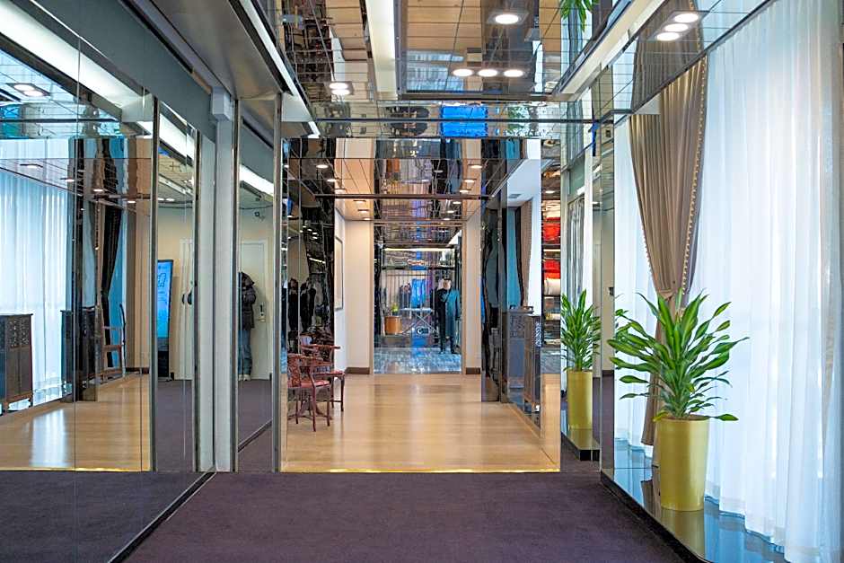 Sunworld Dynasty Hotel