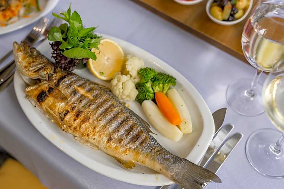 Royal Holiday Palace