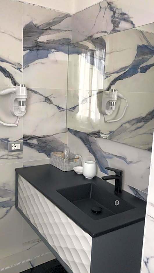 Hotel Holiday- Alla Finestrella