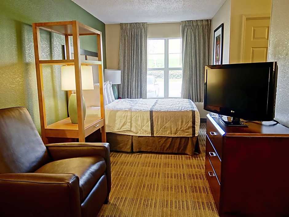 Extended Stay America Suites - Kansas City - Overland Park - Metcalf Ave