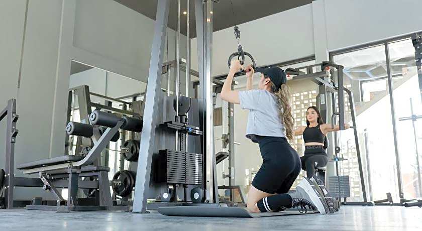 Front One Hotel Purwodadi